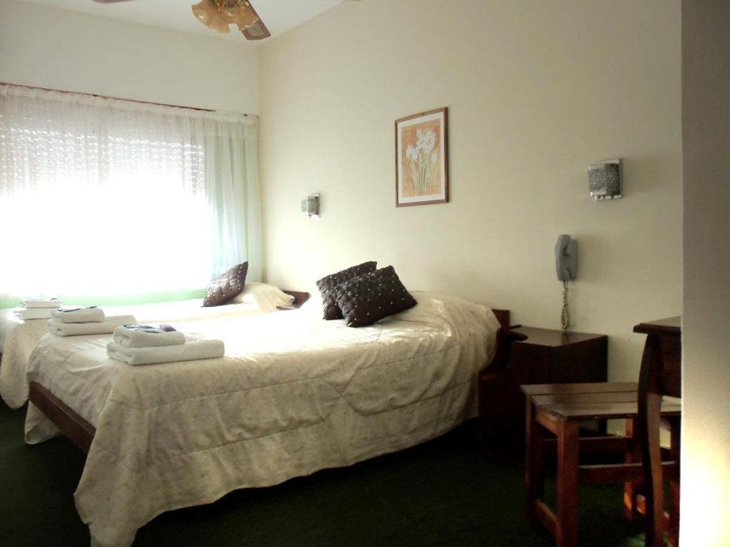 Dino'S Hotel Villa Gesell Zimmer foto